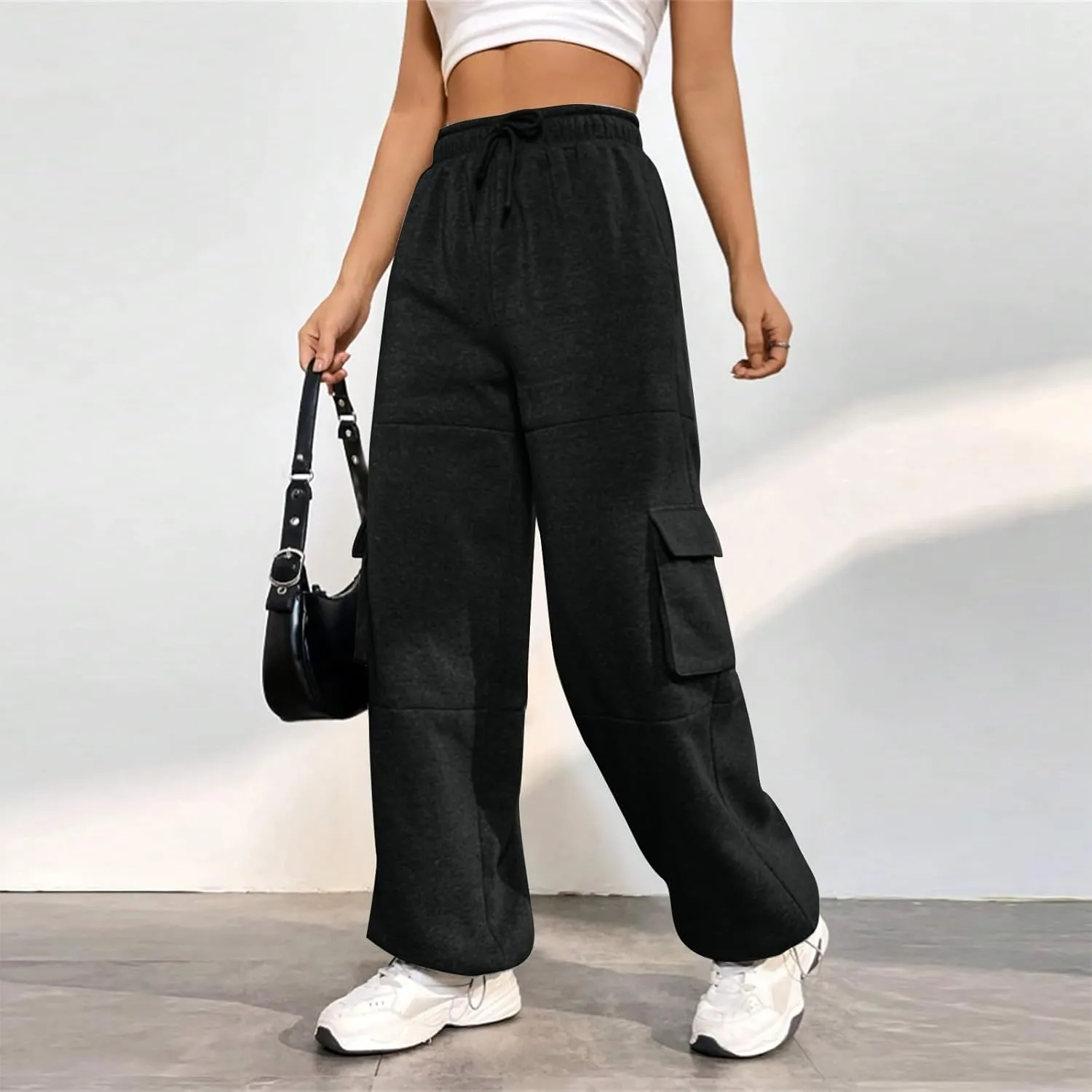 Cargo Sweatpants for Women Fleece Lined Joggers with Pockets Casual Drawstring High Waisted Pants Loose Baggy Sweatpants