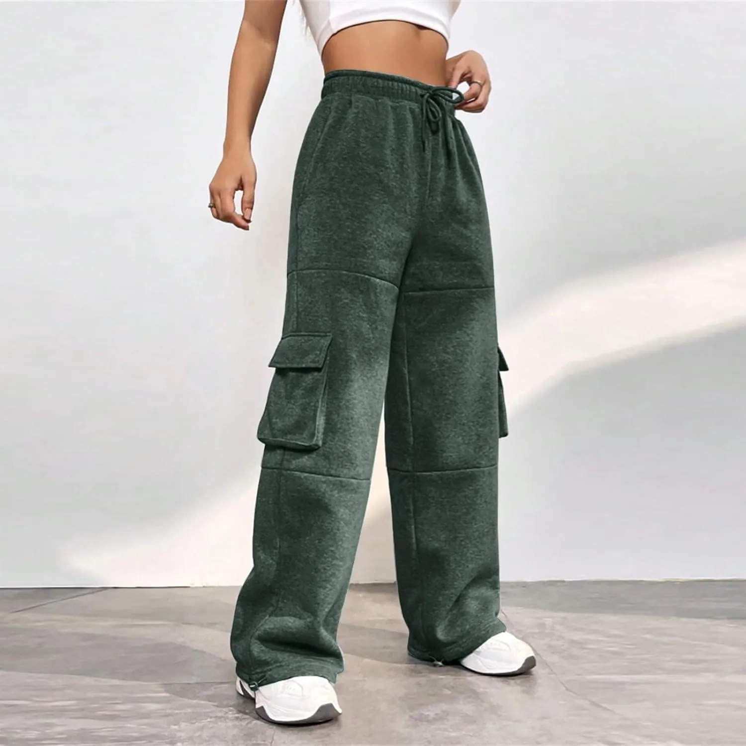 Cargo Sweatpants for Women Fleece Lined Joggers with Pockets Casual Drawstring High Waisted Pants Loose Baggy Sweatpants