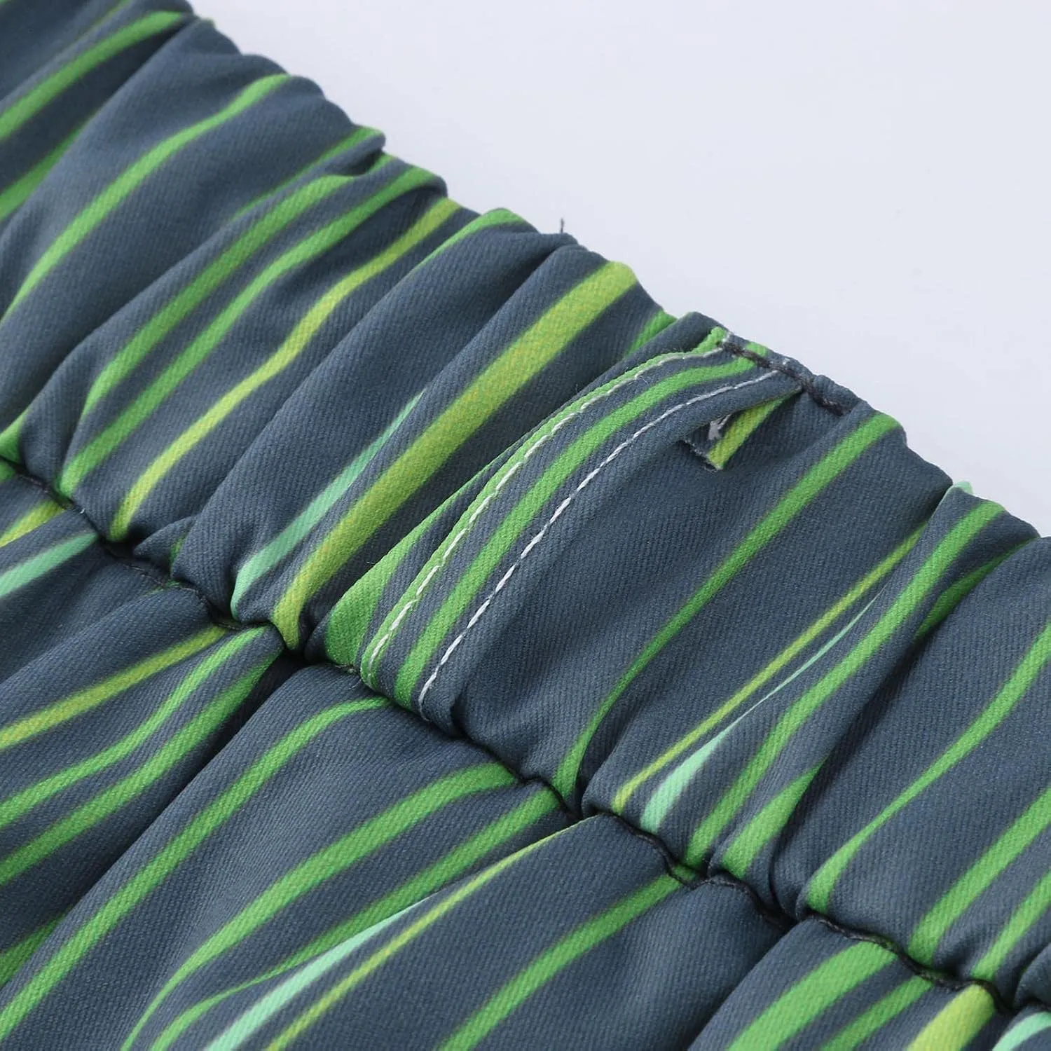 Men Plaid Slant Pocket Tapered Pants Slim Fit Stretch Flat Front Business Golf Pencil Pants Modern Grid Tailored Pants