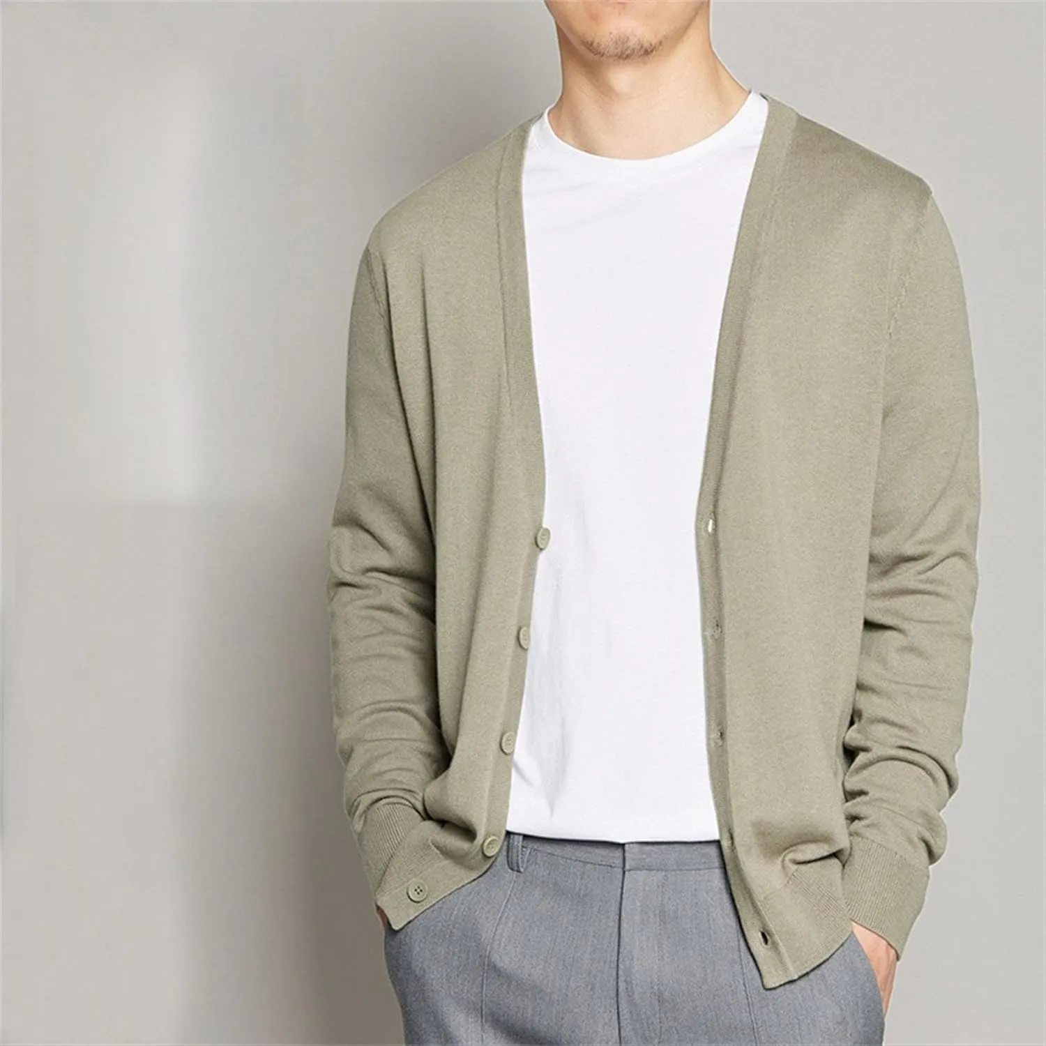 Men's Cardigan Sweaters Button V-Neck Knitted Sweaters Casual Slim Fit Long Sleeve Cable Knit Cardigans