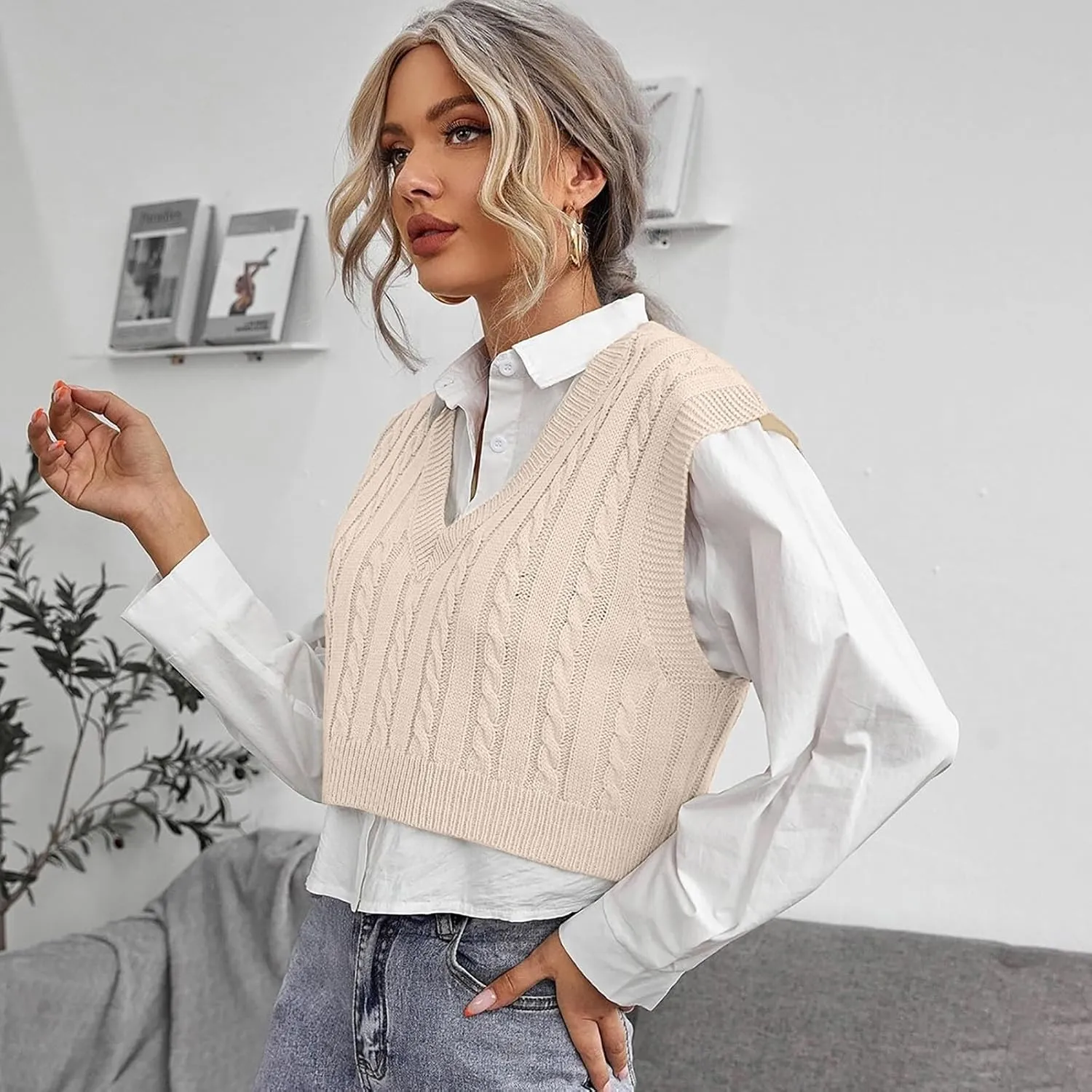Sweater Vest for Women Fashion Cropped Cable Knit Sweater Vest Casual Sleeveless Knitted Tops Winter Clothes