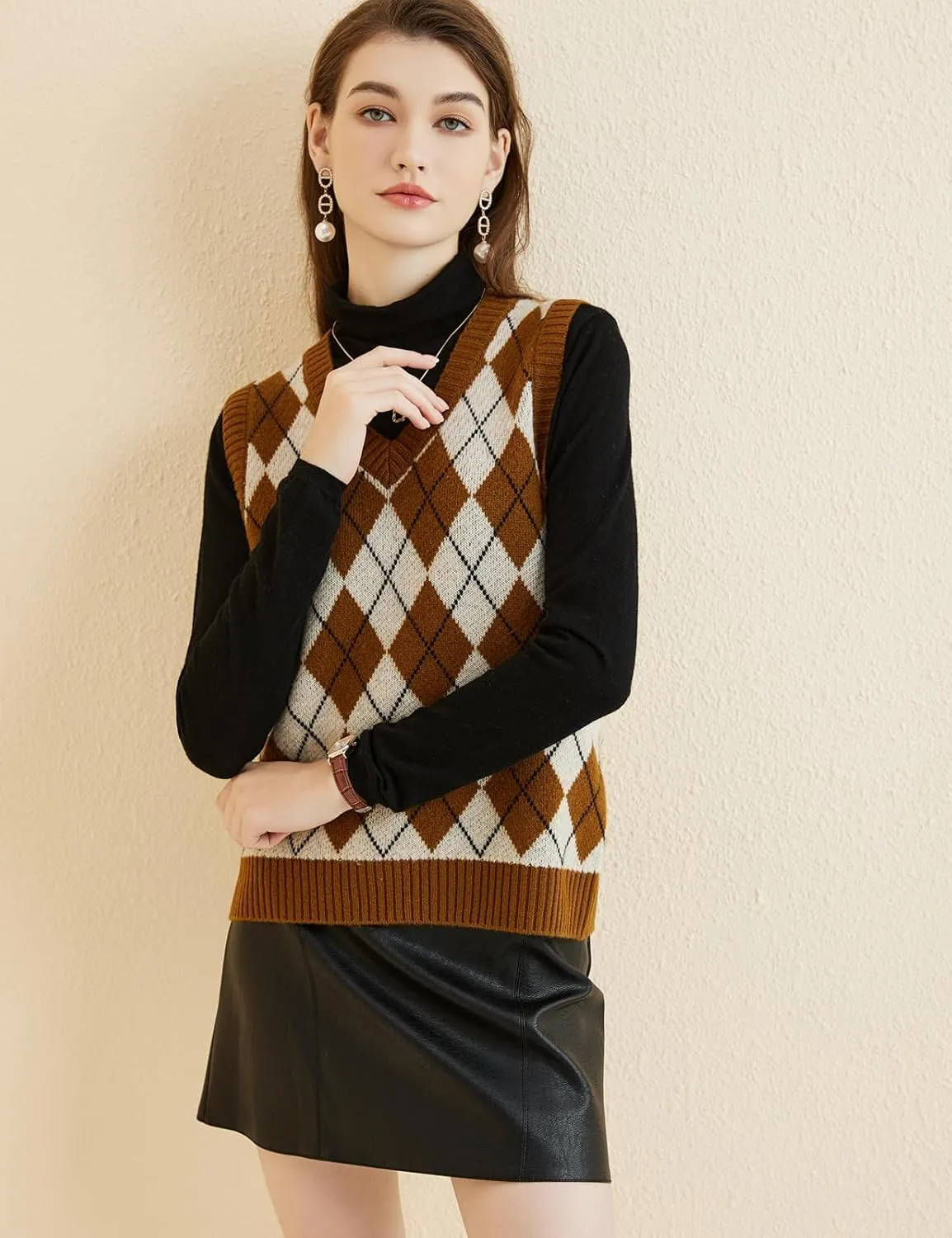Women's 100% Merino Wool Sweater Vest 2025 Fall Winter Diamond Lattice V Neck Sleeveless Knit Sweater Vest