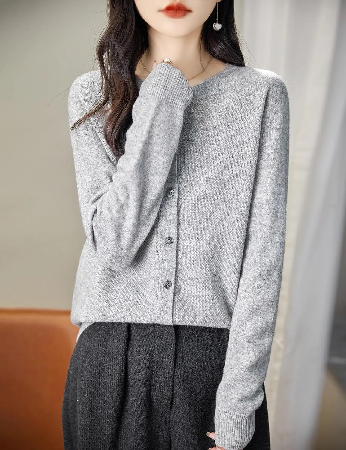 Women's Crewneck 100% Merino Wool Sweater 2025 Spring Fall Solid Long Sleeve Seamless Knitted Cardigan Sweater