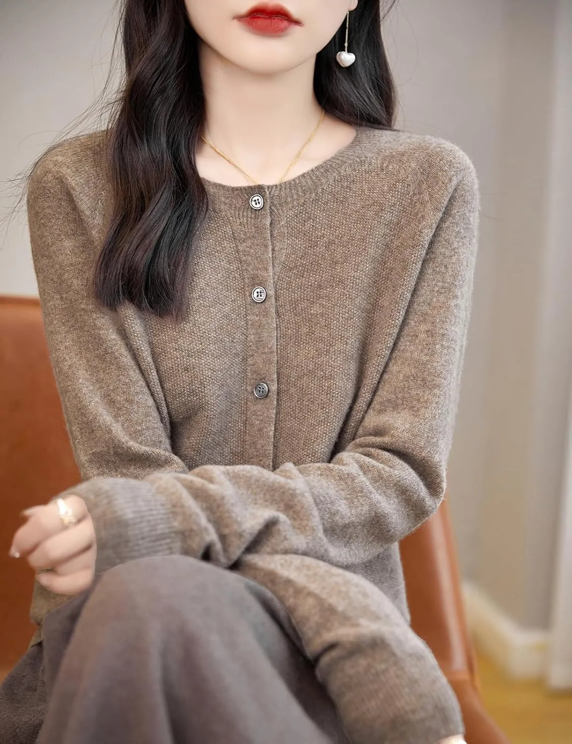 Women's Crewneck 100% Merino Wool Sweater 2025 Spring Fall Solid Long Sleeve Seamless Knitted Cardigan Sweater